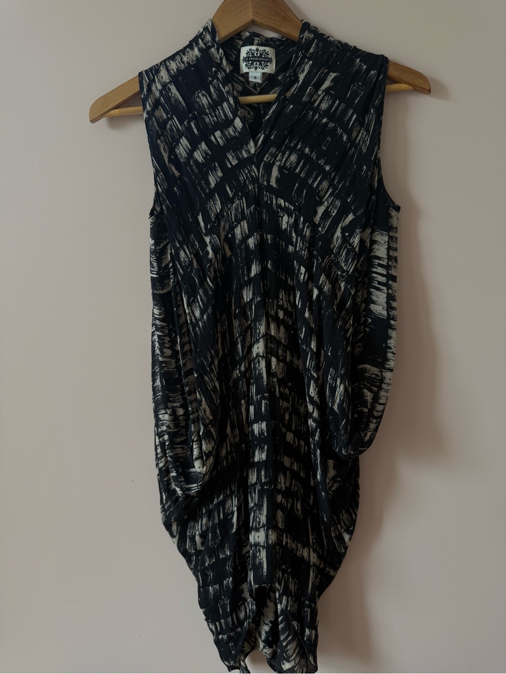 M by Missoni Sleeveless Draped Tunic in Black and Cream
